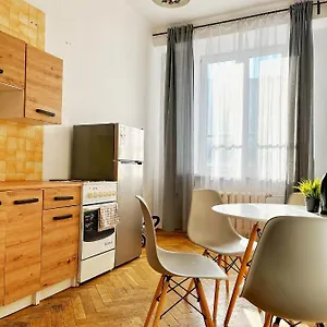 https://nice-room-in-city-centre-krakw.krakowhotelspoland.com